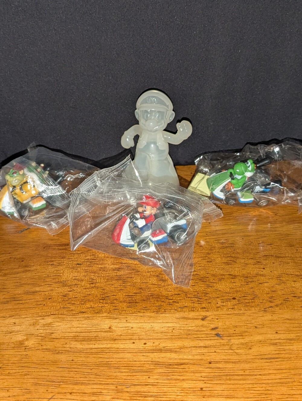 VTG Mario Kart Wii Mini Pull-Back Racers Lot + Clear Mario Figurine NEW SEALED